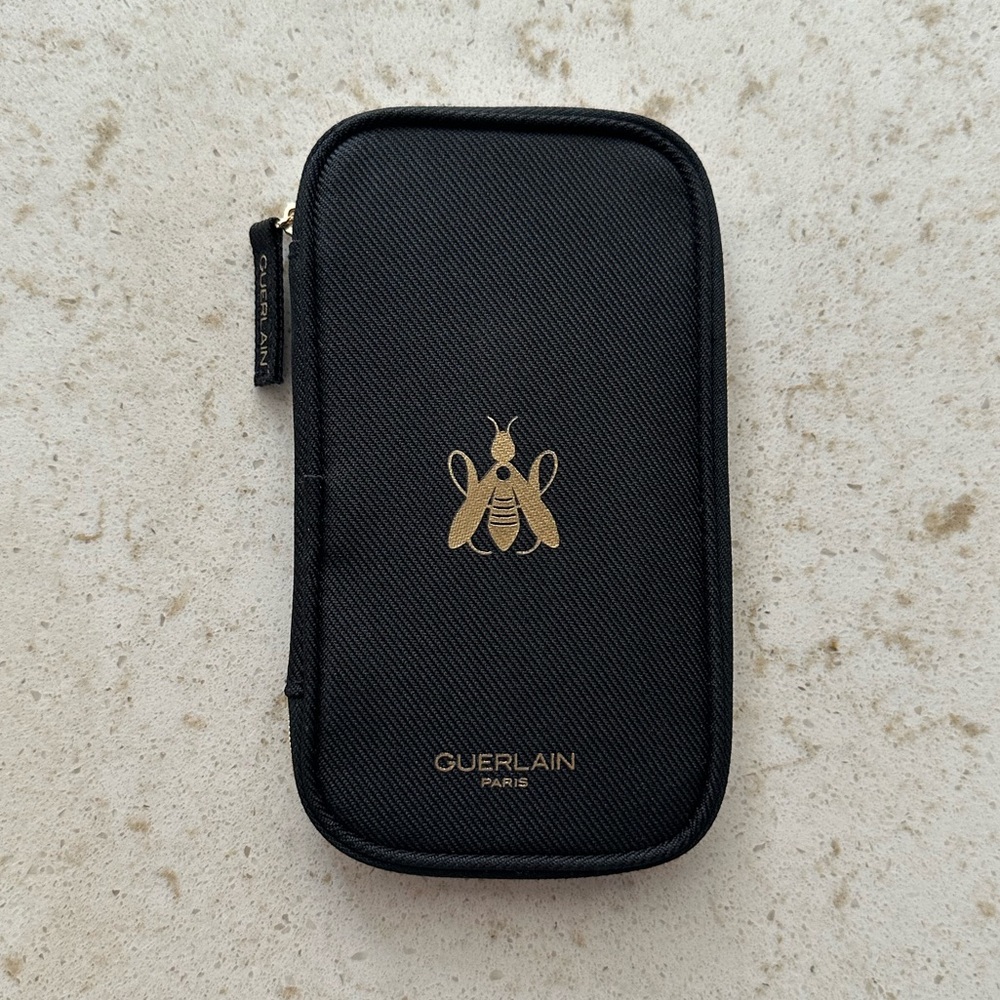 Guerlain Brush Travel Set With Case + Exclusive Guerlain Pins/Charm Tags *BNWOT*